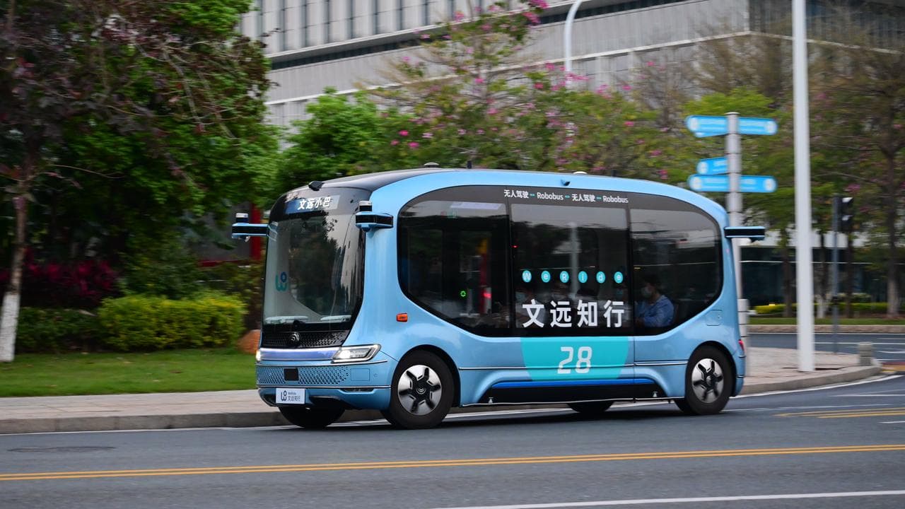 The First Nationwide! WeRide Approved for Fee-Based Autonomous Minibus Operations in Guangzhou