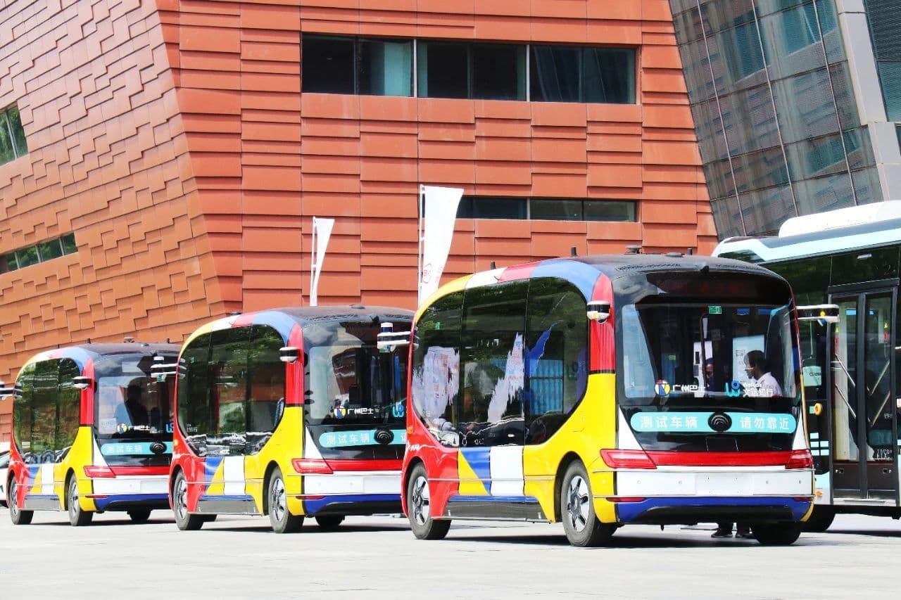 文远小巴驶进首届国际公交博览会，塑造城市新名片